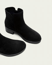 BOTTINES EN CUIR AVEC FERMETURE ÉCLAIR LUNA NOIR
