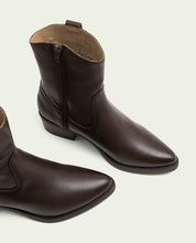 BOTTINES EN CUIR AVEC FERMETURE ÉCLAIR MARTA MOKA
