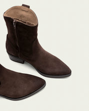 BOTTINES EN CUIR AVEC FERMETURE ÉCLAIR MALENA MOKA