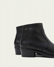 BOTTINES EN CUIR AVEC FERMETURE ÉCLAIR MIREIA NOIR