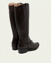 BOTTINES EN CUIR NOIR AVEC FERMETURE MÓNICA MOKA