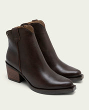 BOTTINES COWBOY EN CUIR AVEC ÉCLAIR NATALIA MOKA