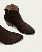 BOTTINES COWBOY EN CUIR AVEC ÉCLAIR NOELIA MOKA