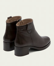 BOTTINES EN CUIR À TALONS MOKA RANIA