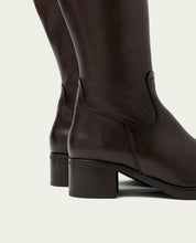 BOTTINES EN CUIR À TALONS OLIVIA MOKA
