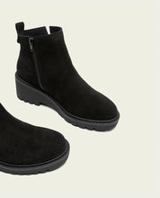BOTTINES EN CUIR À SEMELLE COMPENSÉE PAULA NOIR