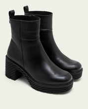 BOTTINES EN CUIR AVEC FERMETURE ÉCLAIR SOFÍA NOIR