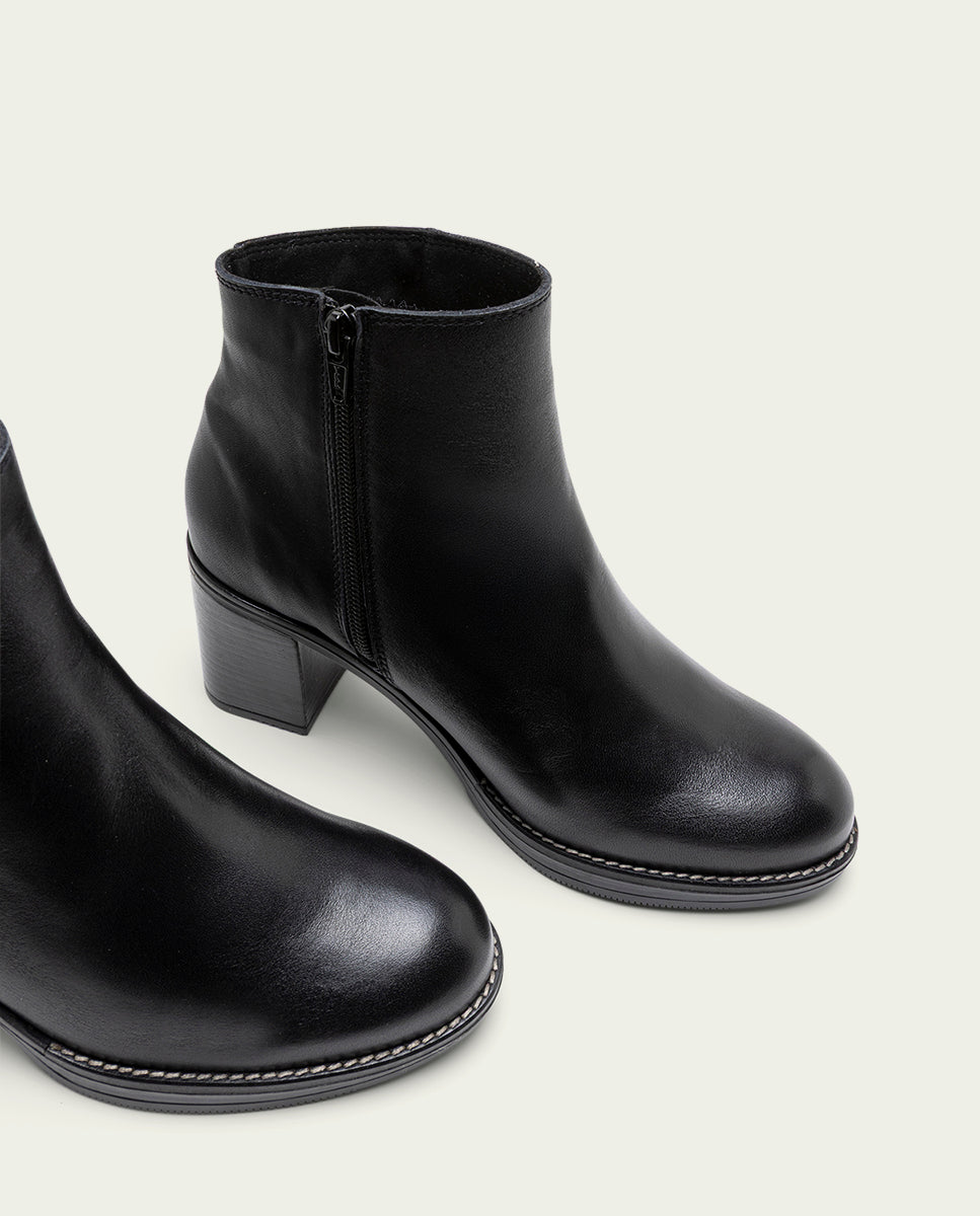 BOTTINES EN CUIR À TALONS TERESA NOIR