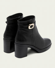 BOTTINES EN CUIR À TALONS TATIANA NOIR