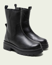 BOTTINES TRACK EN CUIR NOIR NORA