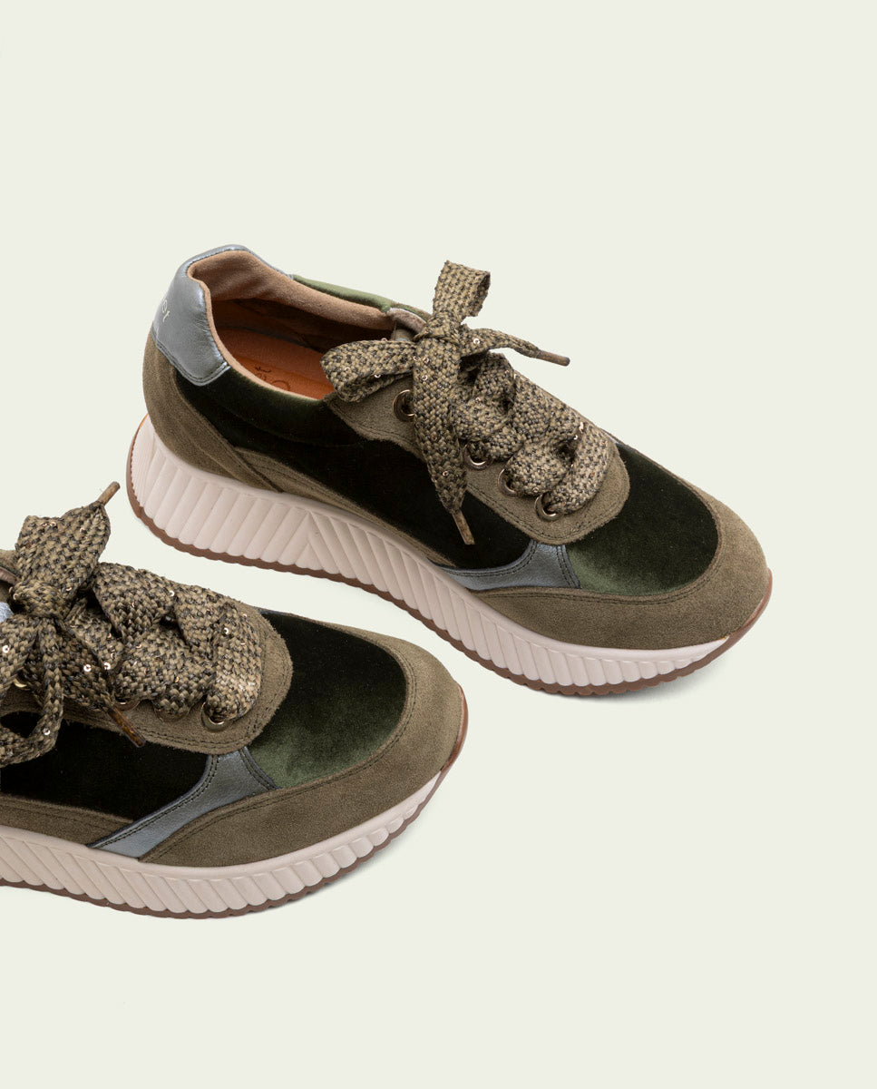 BASKETS PLATES EN CUIR ET VELOURS ZOE KAKI