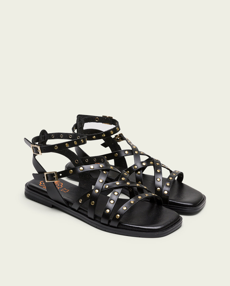 SANDALE PLATE EN CUIR NOIR CLOUTÉS VERNA
