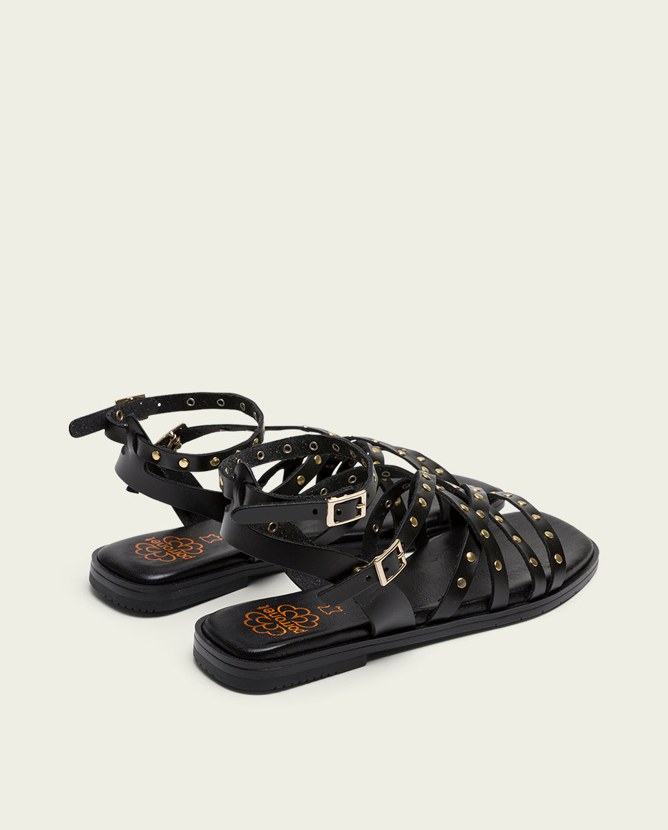 SANDALE PLATE EN CUIR NOIR CLOUTÉS VERNA