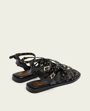 SANDALE PLATE EN CUIR NOIR CLOUTÉS VERNA
